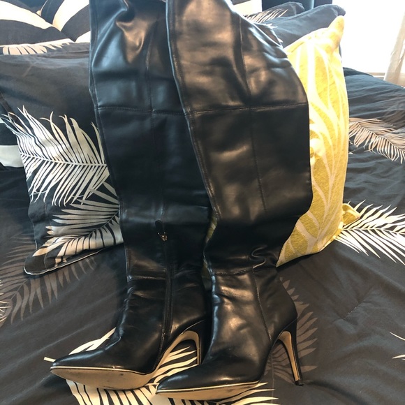 Barely worn sexy tall boots - Picture 1 of 4